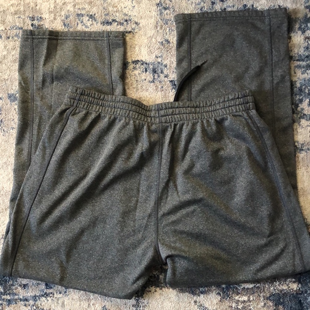 Men’s Nike Fleece Lined Sweatpants - Picture 3 of 5